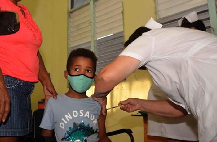 Aprueba el CECMED el Autorizo de Uso en Emergencia a la vacuna cubana SOBERANA PLUS, para población pediátrica mayor de 2 años convaleciente de COVID-19.