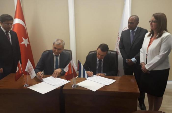 Cuba y Turquía firman acuerdo de cooperación