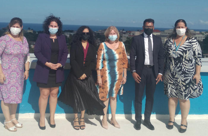 Visita al CECMED del Ministro de Estado de la República de las Maldivas, Dr. Shah Abdullah Mahir